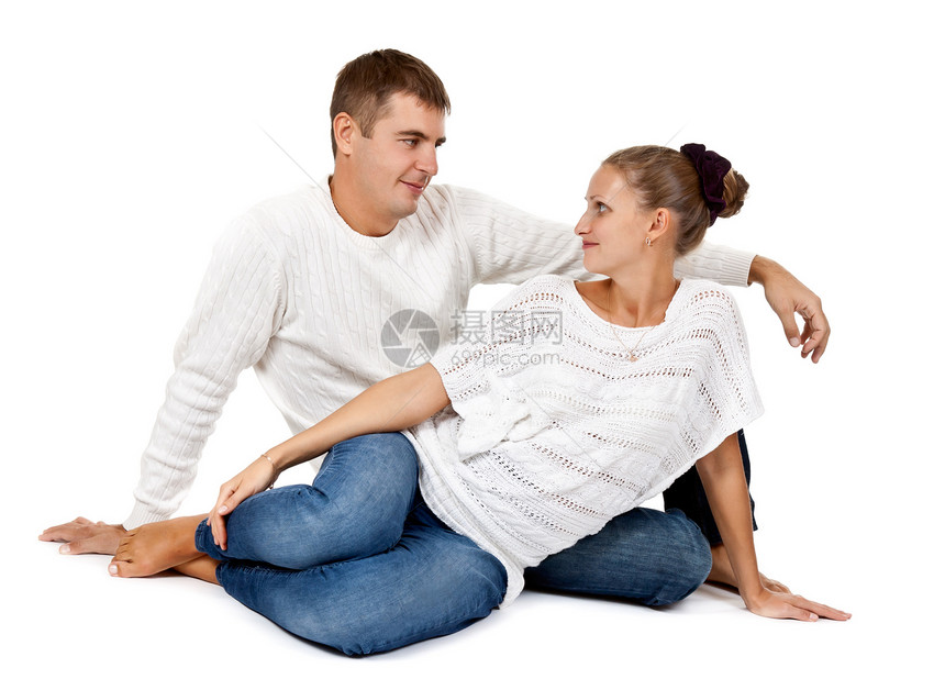 相爱的情侣夫妻女士冒充牛仔裤工作室男性白色喜悦女性女孩图片