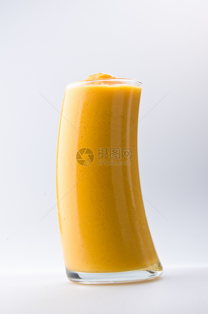 芒果酸奶 牛奶奶昔 孤立在白色上奶制品水果液体营养稻草玻璃饮食奶油菜单甜点图片