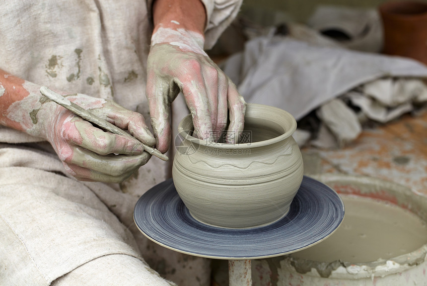 波特的双手部分陶器制造业手艺艺术车轮陶瓷工匠文化劳力图片