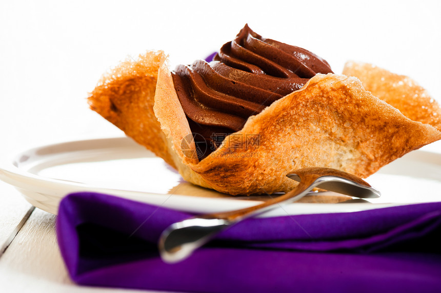 Mousse au 巧克力饼蛋糕小吃工作室食物美食面包摄影鞭打巧克力盘子图片