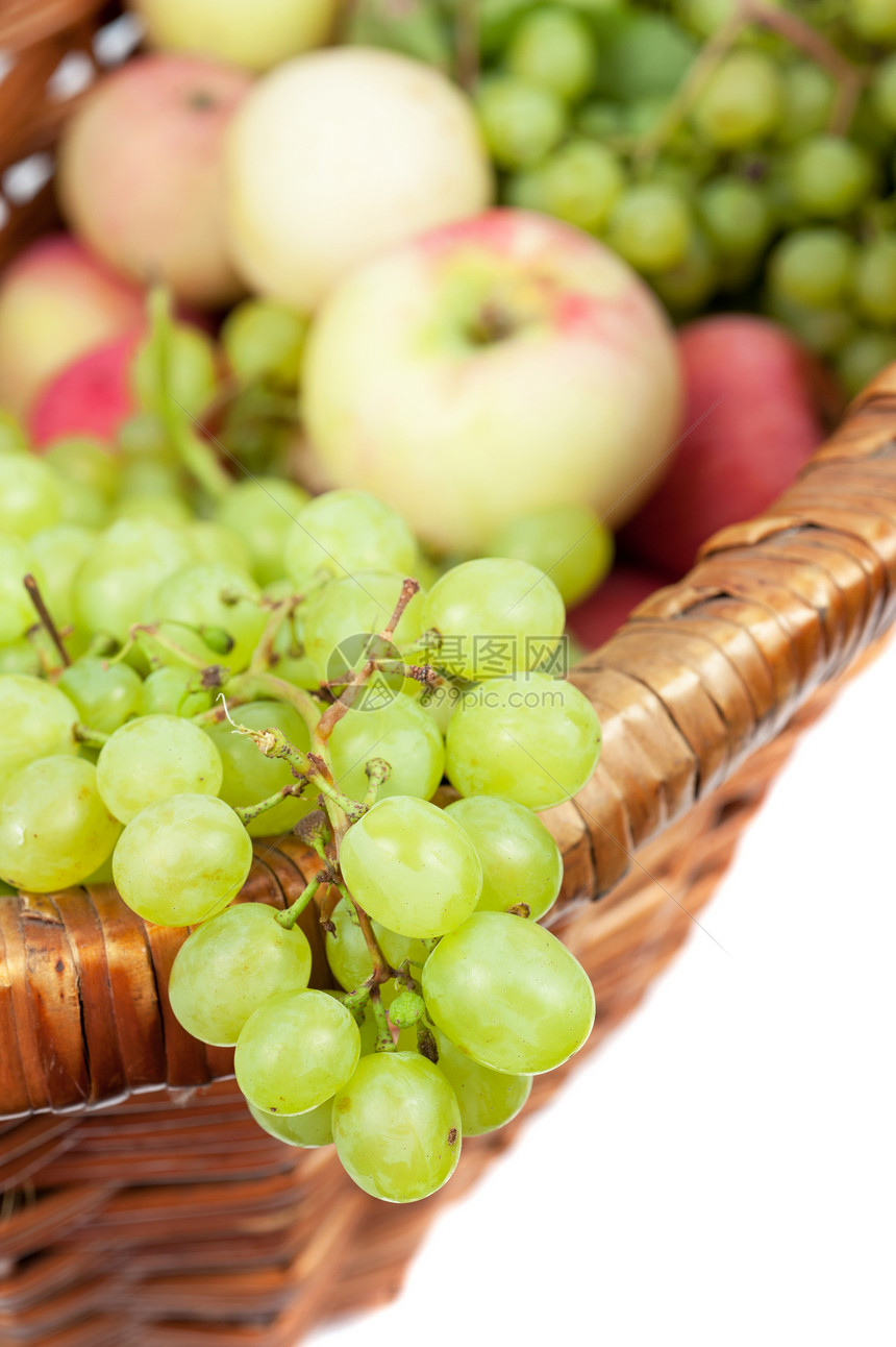苹果和葡萄篮子柳条饮食味道水果营养维生素坡度食物收成图片