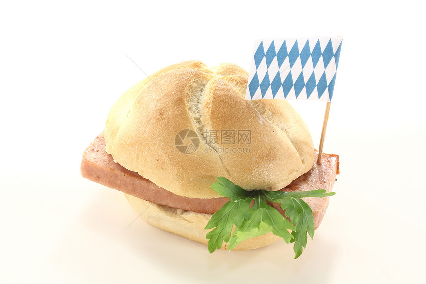 巴伐利亚牛肉和猪肉面包早餐食物肉制品美味肉末肉饼零食香肠包子小麦图片