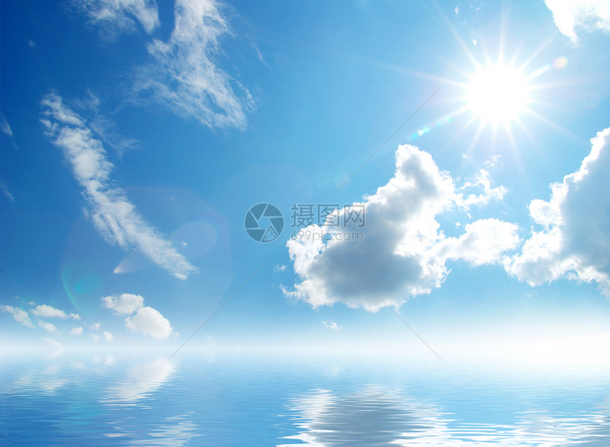 蓝天有彩虹的白毛云季节蓝色云景云雾彩虹沉淀晴天阳光阴霾气候图片
