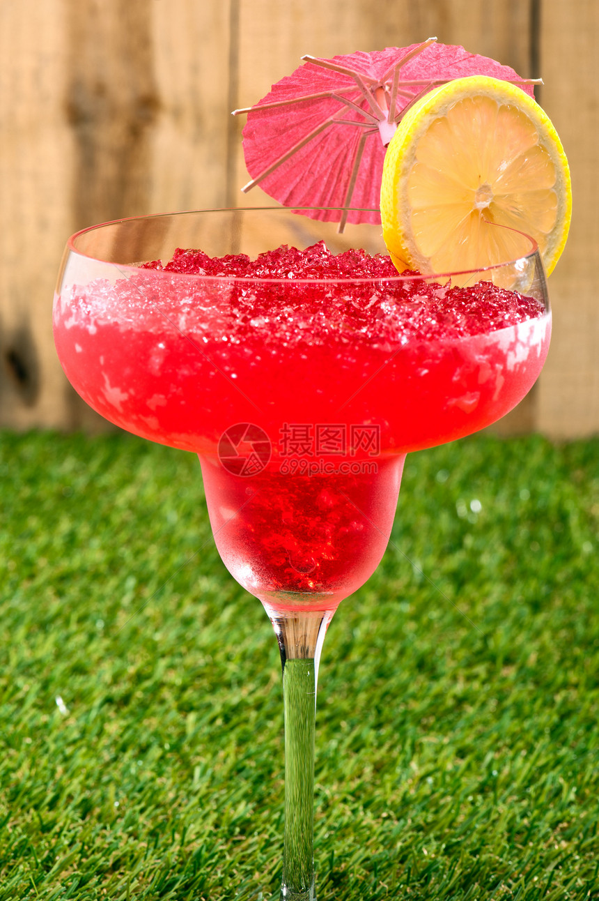 草莓 西瓜Daiquiri反射冰块酒精饮料食物庆典果汁派对水果玻璃图片
