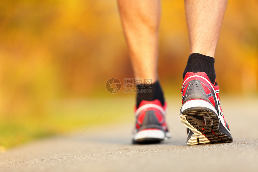 剪接跑鞋慢跑跑步运动员运动国家男人赛跑者训练跑步者慢跑者图片