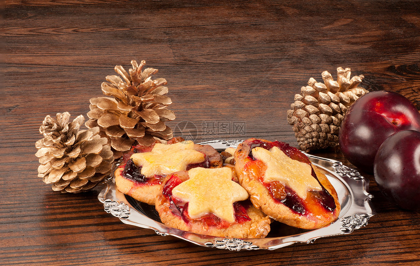 水果薄荷派甜点李子季节性服务英语果味盘子饼干图片