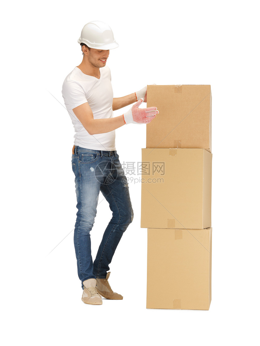 长着大盒子的帅哥船运工人学生包装小伙子快乐服务送货衬衫邮政图片