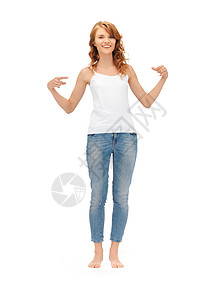 穿着白白白色T恤衫的笑着微笑的少女空白青年学生衬衫青少年女士女性快乐快乐的高清图片素材