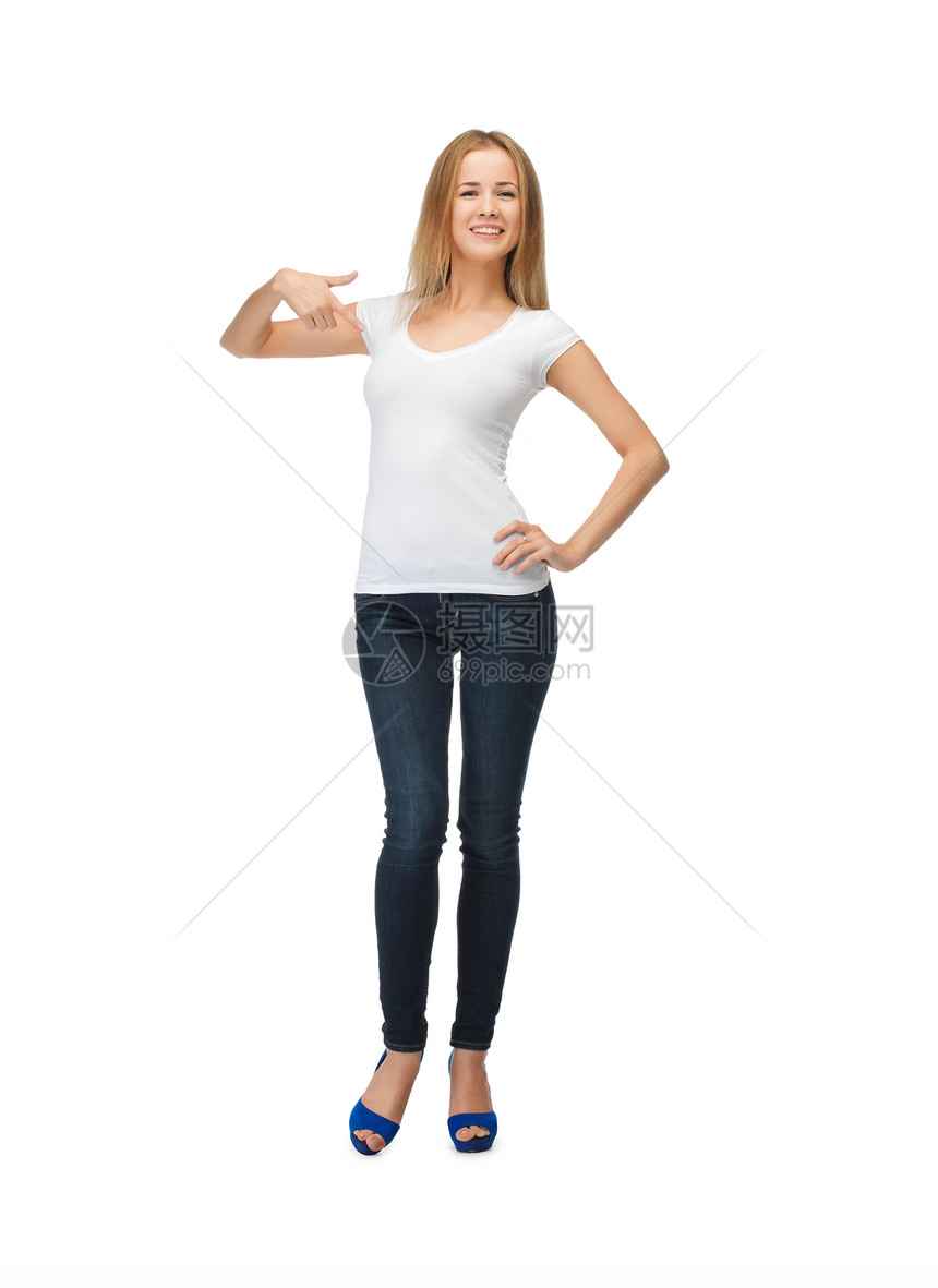 穿着白白白色T恤衫的笑着微笑的少女女性青少年青年衬衫女士空白快乐学生图片