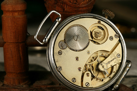 时间装置古董平衡金子齿轮珠宝商旋转手表链轮宏观运动高清图片