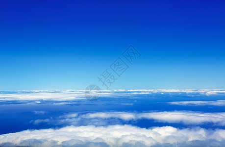 高海拔云层的蓝空中蓝天海高度天篷蓝色天空气氛地平线飞机空气环境天堂背景图片
