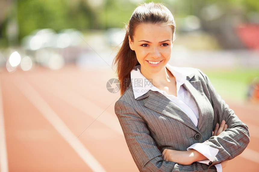 运动体育场女商业妇女活力管理人员衣领团队伙伴速度成人经理跑步生意人图片