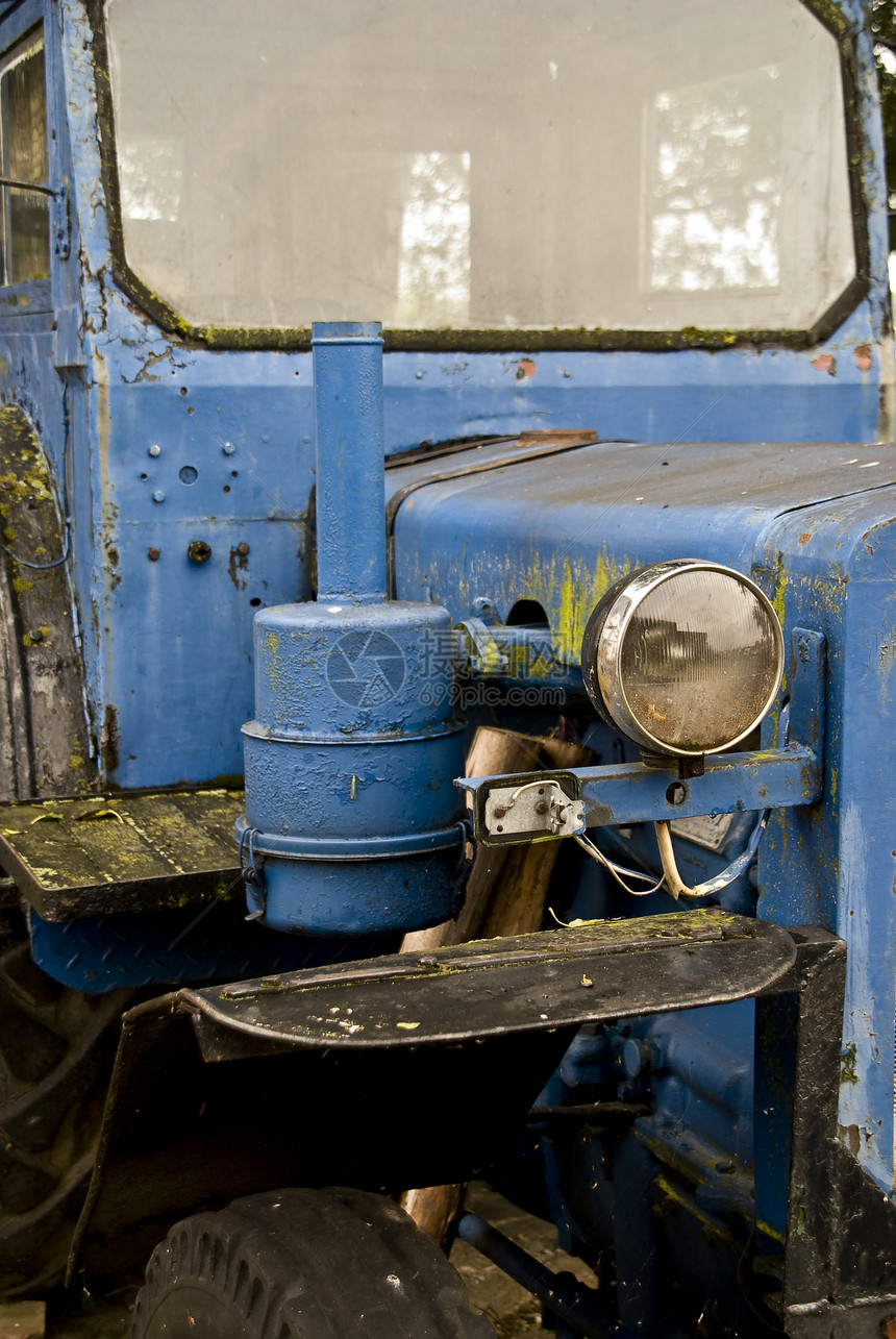 旧机机械技术农业机械机器农场废料拖拉机齿轮农业历史图片