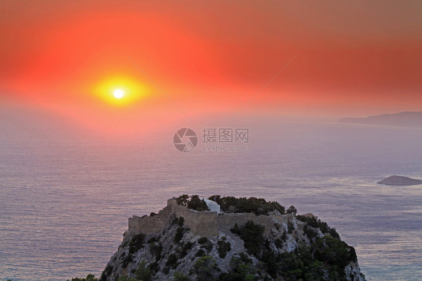 日落在单立氏城堡之上海岸海景太阳玫瑰地平线堡垒旅行支撑岩石天空图片