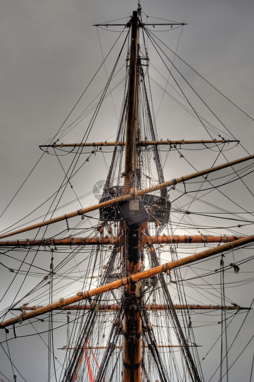 旧帆船木头公司船舶造船破坏复制品索具桅杆历史港口图片