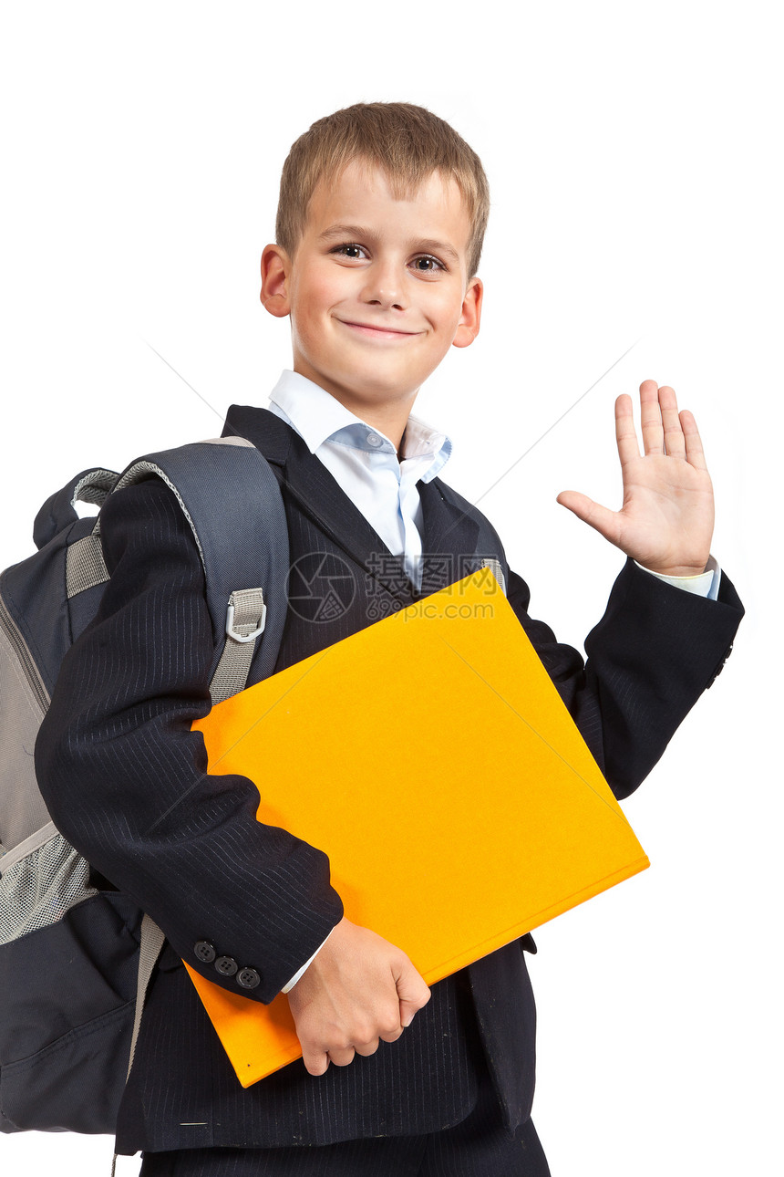 有橙色书的中学生教科书孩子手指白色套装幼儿园学校手臂青少年男性图片