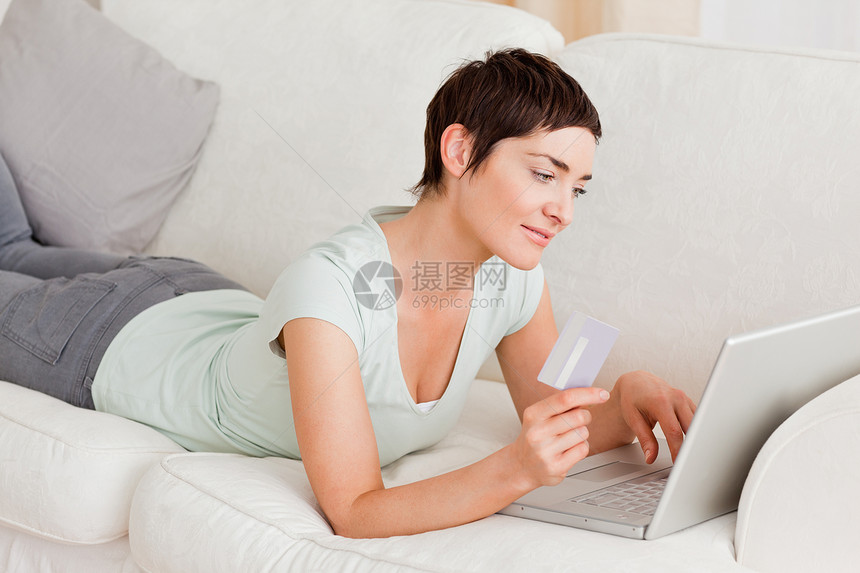 上市妇女网上购物长椅女士女性技术沙发顾客命令卡片电脑房间图片