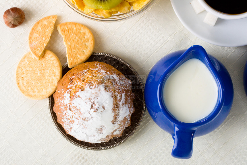 健康早餐饼干食物榛子蛋糕产品营养盘子水壶水果晴天图片