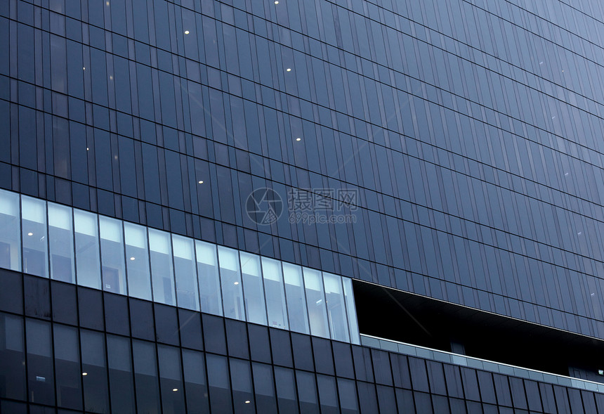 办公建筑墙墙建造总部白色市中心城市玻璃窗户黑色办公室天空图片