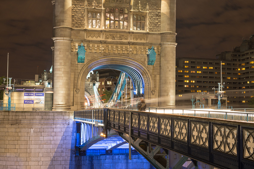 夜间伦敦大塔桥梁建筑设计细节通道旅游交通速度明信片游客王国踪迹地标隧道图片