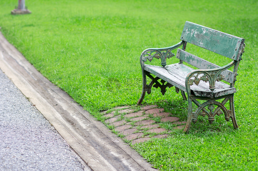 椅子木头场景家具座位绿色长椅公园叶子环境乡村图片