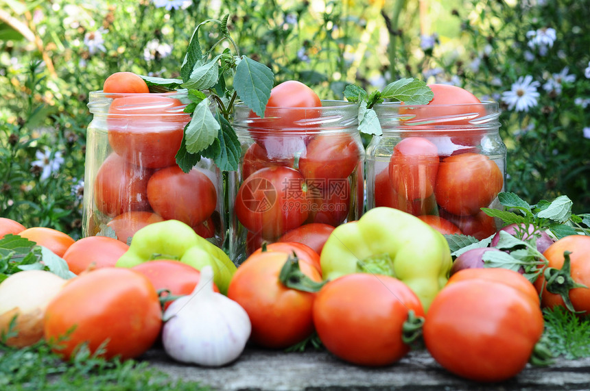 在家里煮番茄黄瓜农场营养花朵罐头蔬菜饮食补给品贮存香料图片