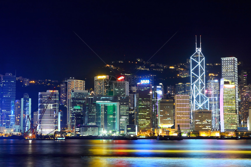 香港之夜全景照明高层港口旅游市中心蓝色天空金融城市图片
