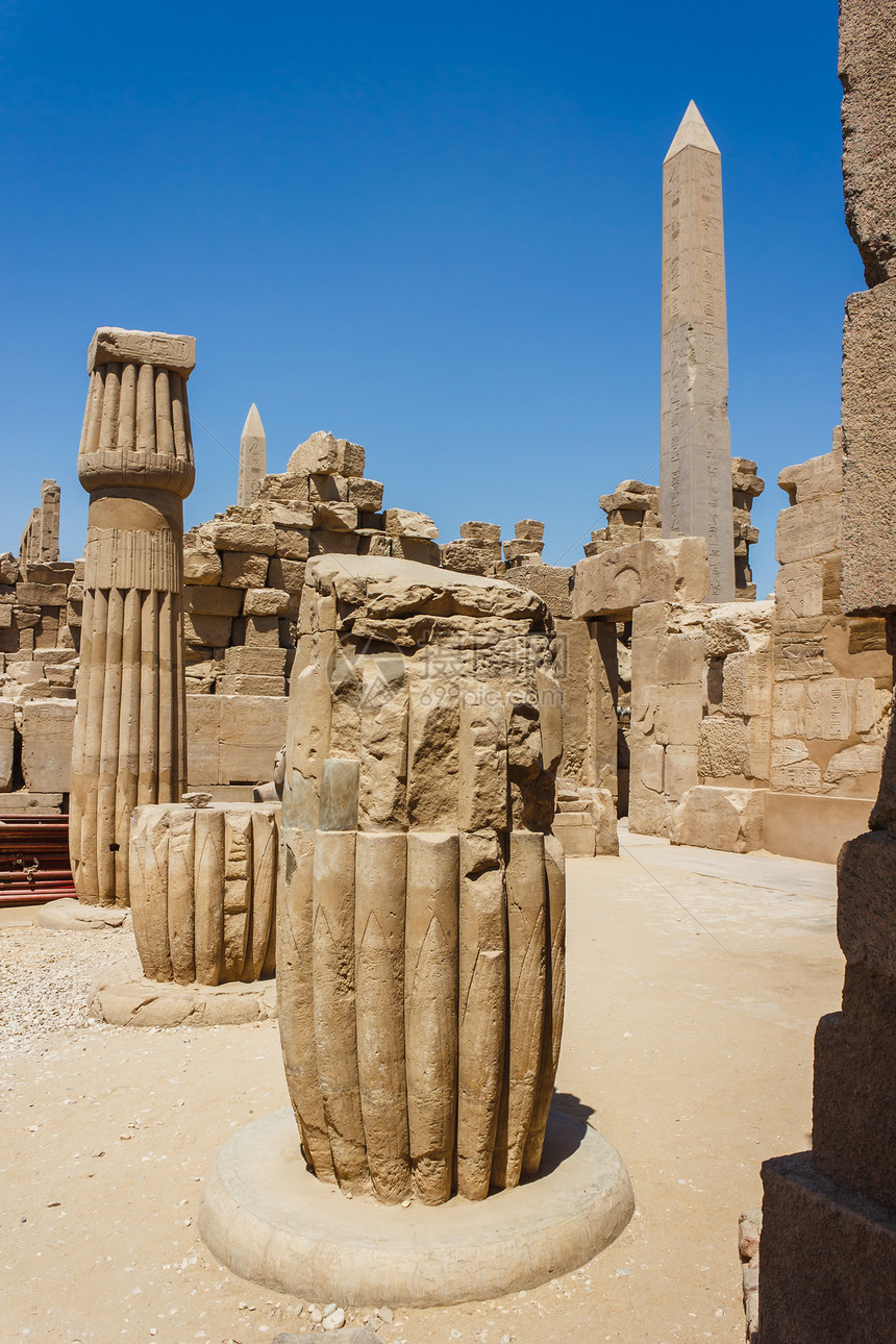 埃及卡纳克寺庙古老废墟古董历史纪念馆雕刻纪念碑石头文明文化雕塑狮身图片