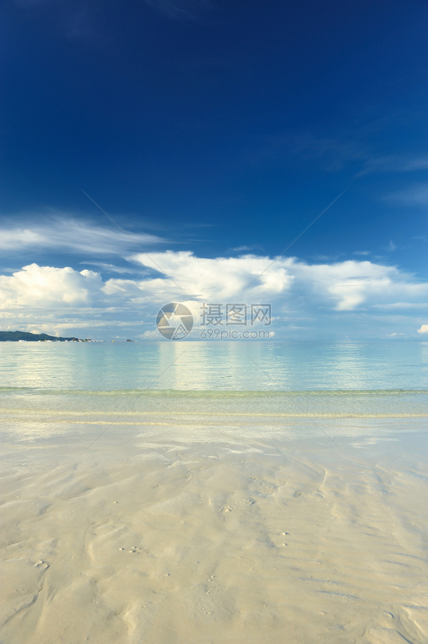 美丽的海滩海洋海浪蓝色荒野海岸线热带处女冲浪旅行海景图片