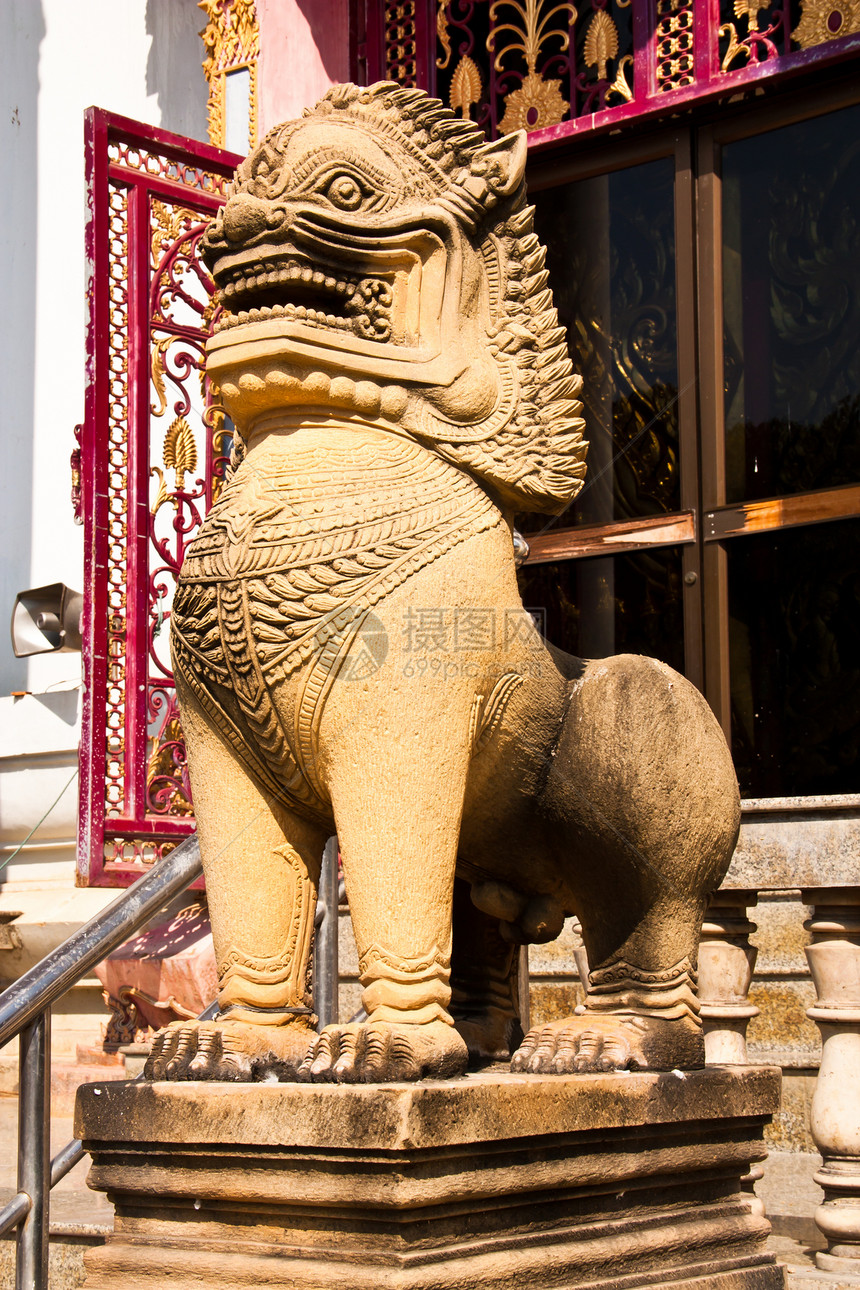 狮子雕像由石头制成生物公园文化雕塑神话监护人大理石建筑学精神宗教图片