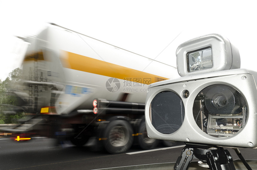 高速摄像机和行驶卡车图片