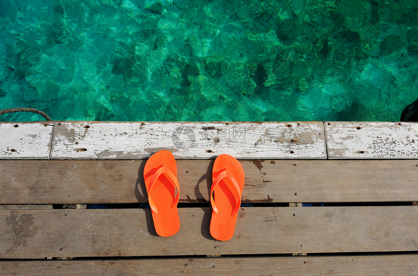 码头的沙山凉鞋风景海景热带平台绿色蓝色旅行假期海洋图片