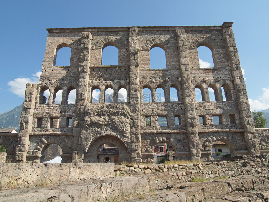 罗马戏剧Aosta考古学剧院地标纪念碑山脉联盟艺术建筑学山谷废墟图片