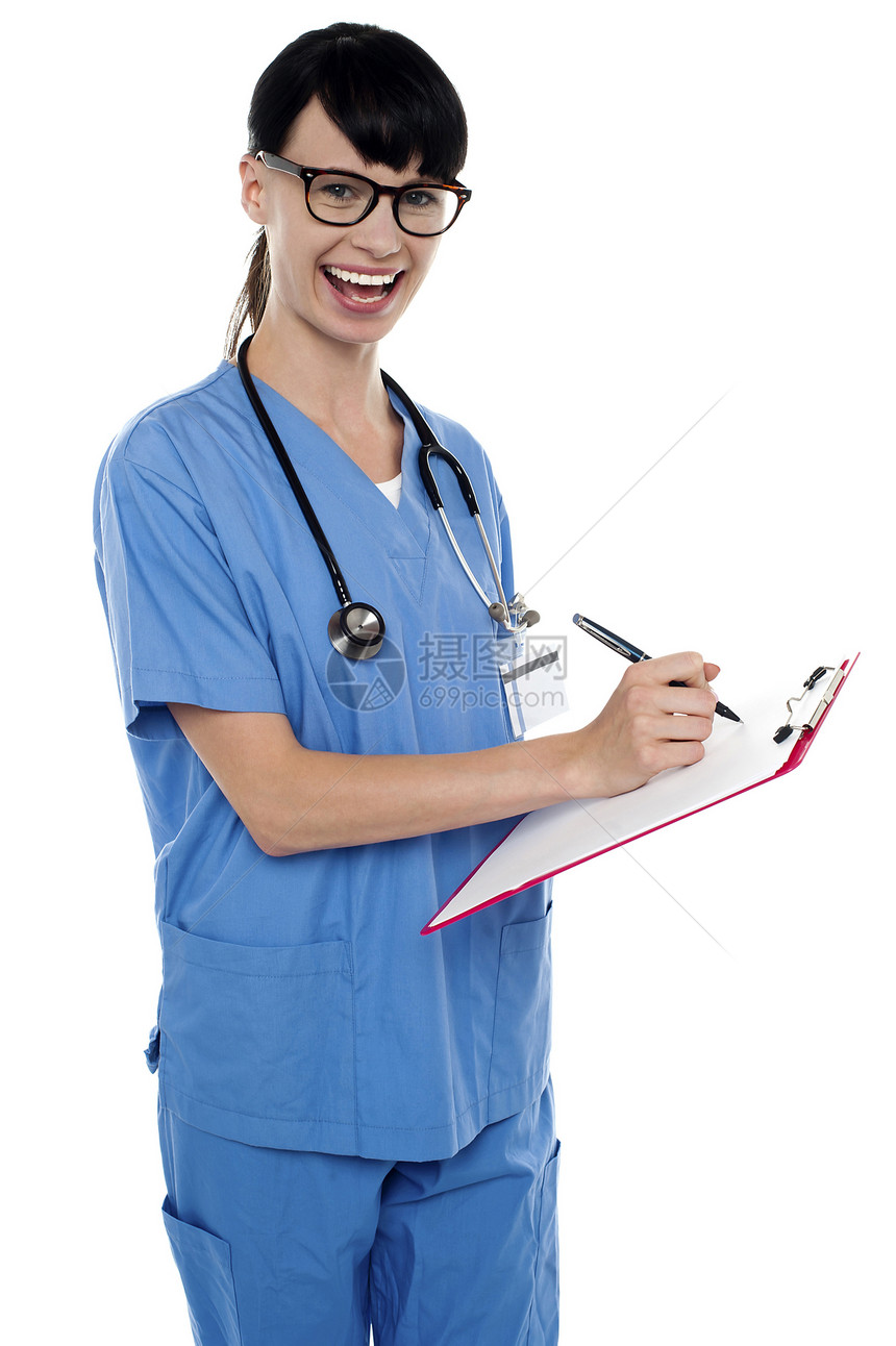 医务护士在写字板上记笔记图片