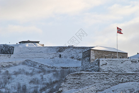 雪堡垒冬天的弗雷德里斯坦堡垒城堡天空自治市旅游吸引力白色城市国家桥梁背景