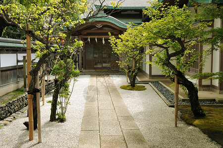 佛教寺门绿色院子入口寺庙文化宗教传统花园背景图片