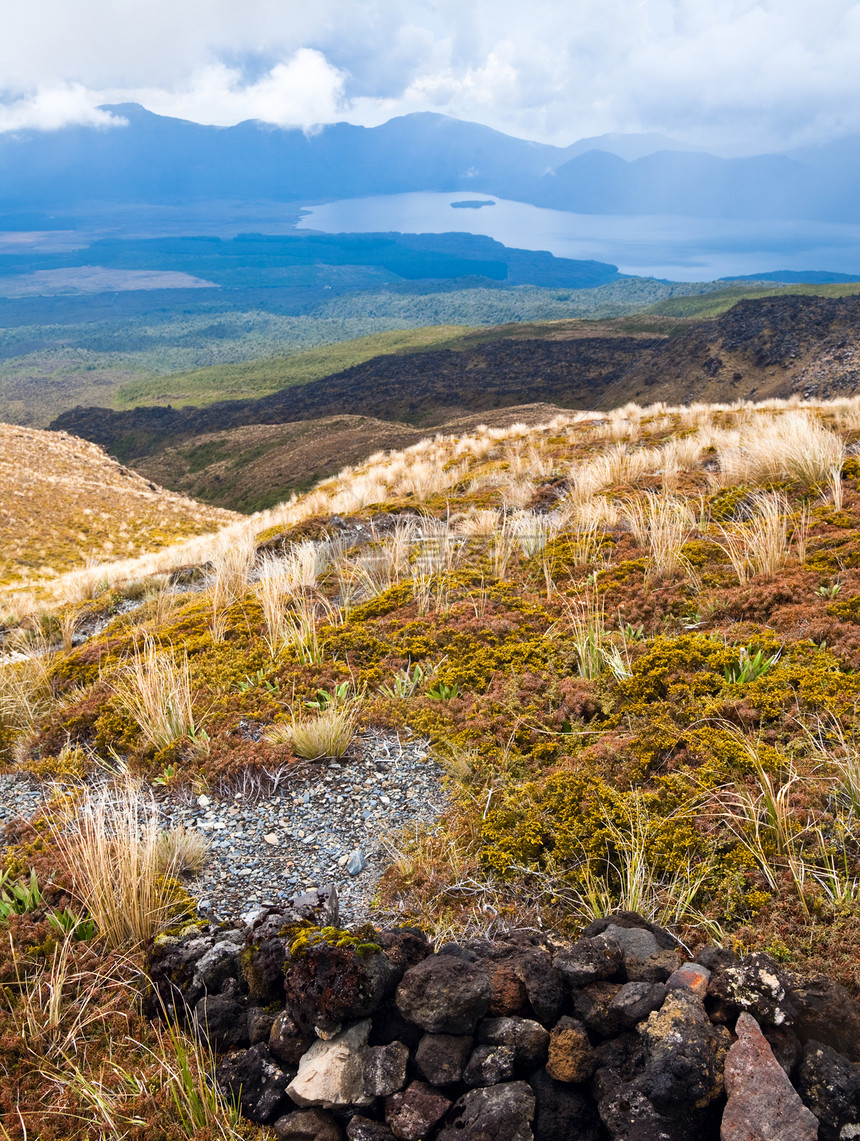 火山景观途径地质学岩石天气旅游地震小路旅行陨石苔藓图片