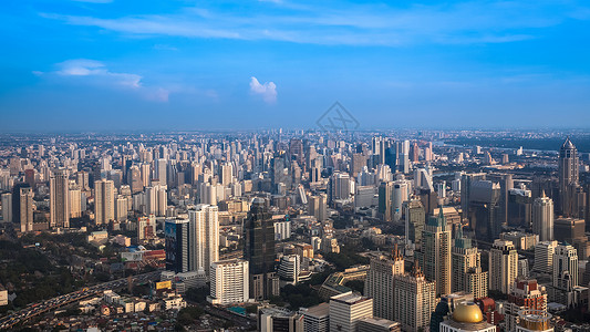 泰国09年11月 与N号公路交车的城景摩天大楼结构城市人群摘要天空高密度交通夜景建筑背景图片