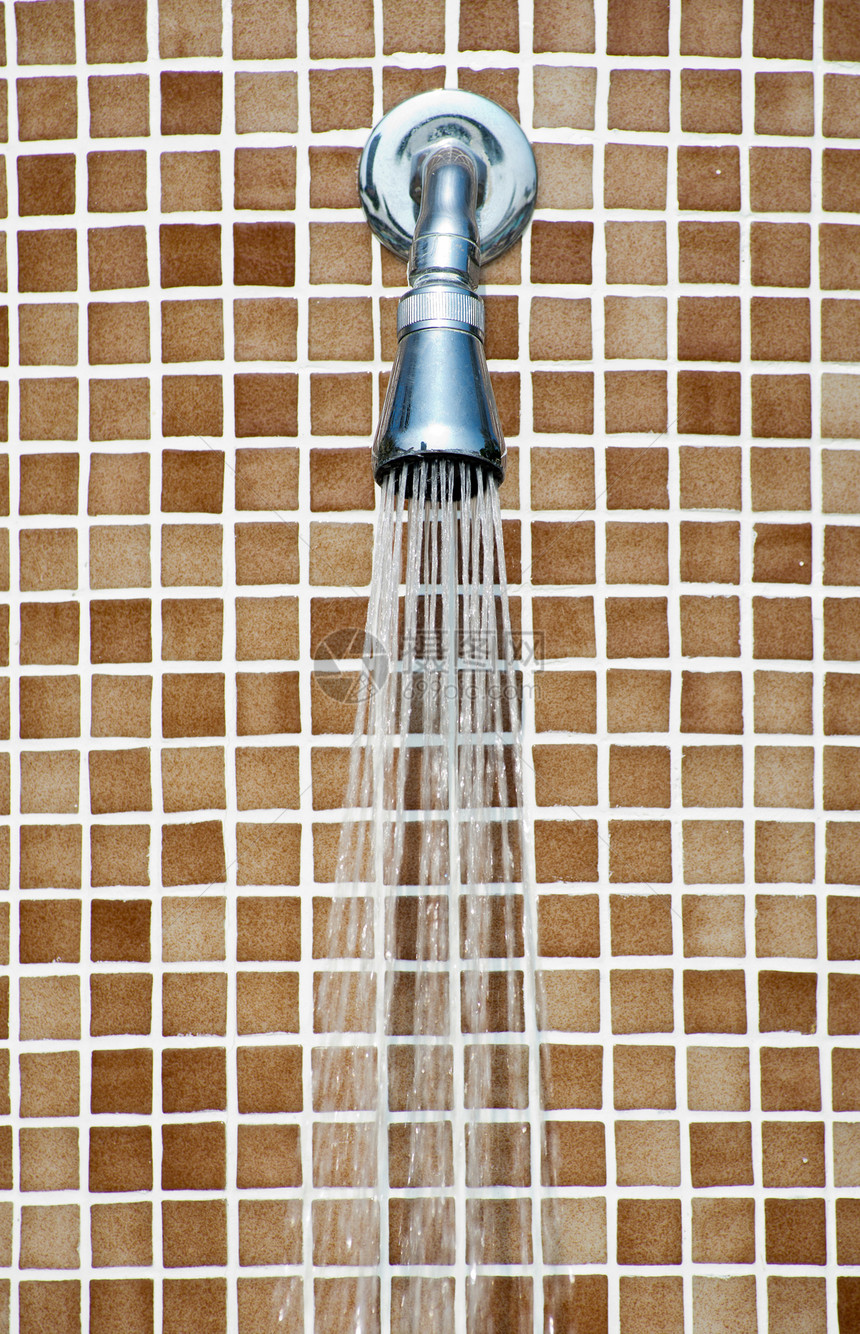 淋浴蒸汽卷曲蓝色水池热带卫生洒水器水龙头管道火花图片