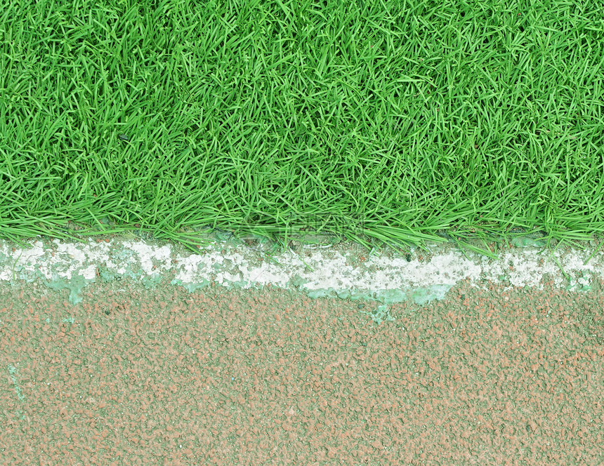 绿色足球场的白条纹 从最上方看足球活力沥青草地场地环境游戏草皮公园体育场图片