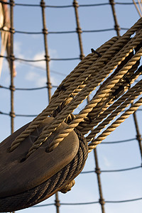 高架船绳索桅杆背景图片
