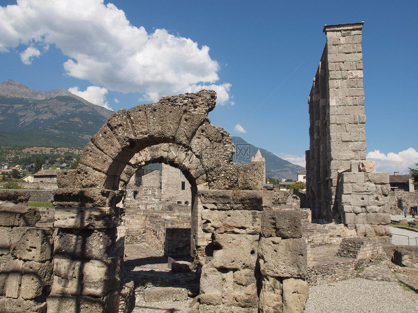 罗马戏剧Aosta山谷废墟地标艺术山脉考古学纪念碑联盟建筑学剧院图片