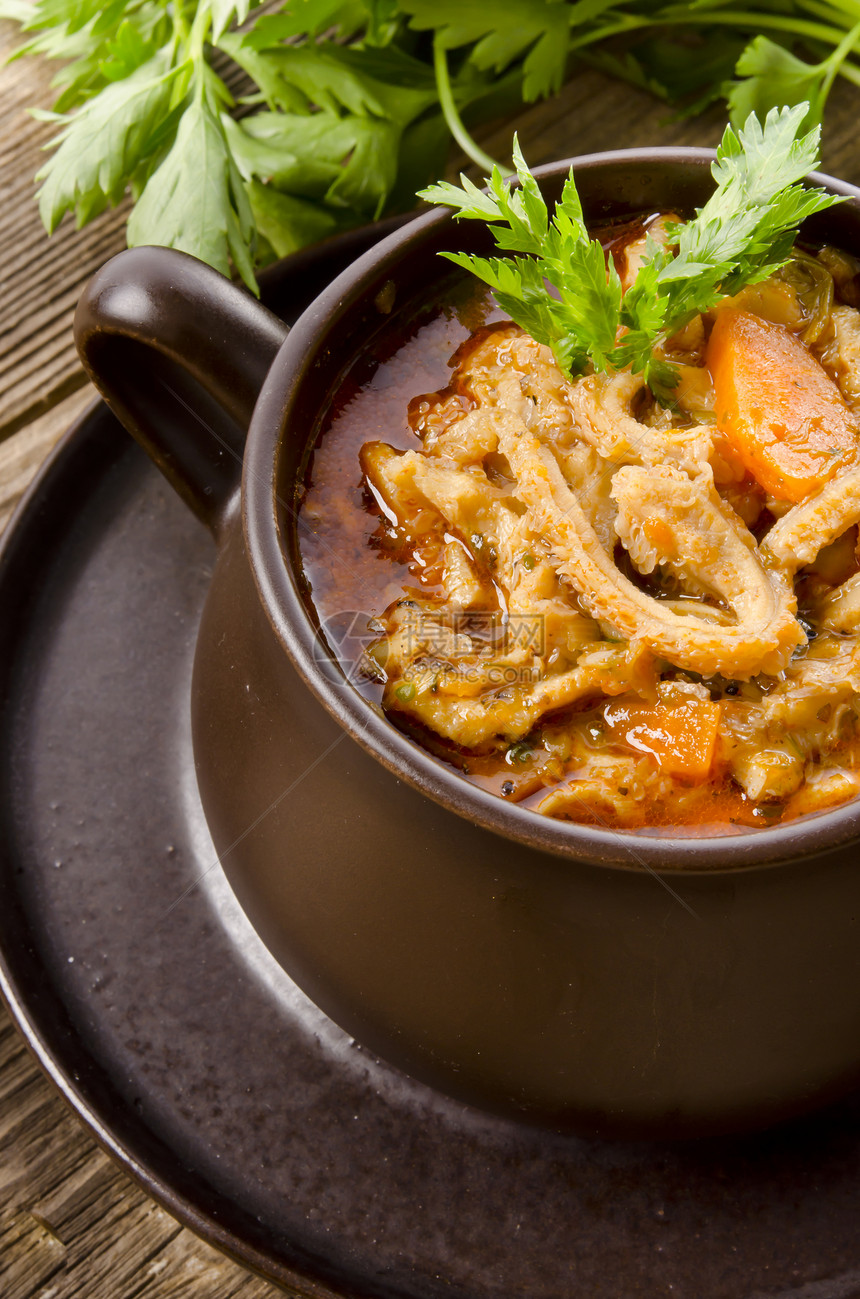 传统土豆汤饮食猪肉厨房食物盘子蔬菜抛光薄片美味餐厅图片