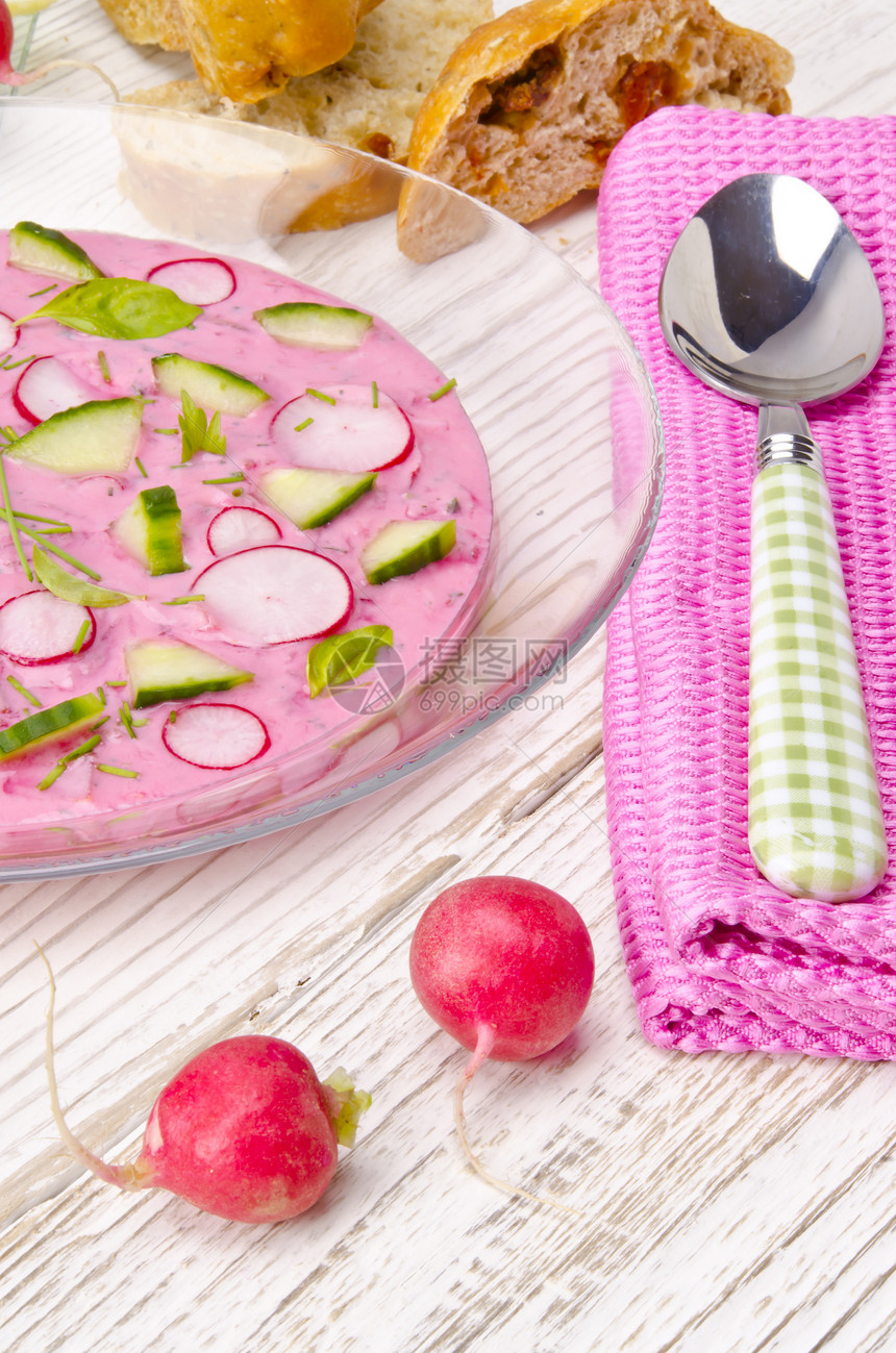 冷甜菜汤蔬菜美食食物酸奶奶油芳香庆典烹饪午餐香气图片
