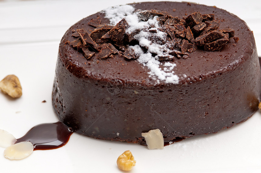 新鲜巧克力胡桃蛋糕饮食馅饼蛋糕奶油可可坚果小吃水果食物宏观图片