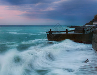 黑海海浪天空暴风雨风暴泊位高清图片