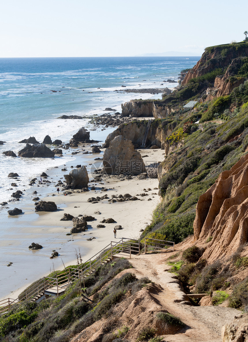 加利福尼亚州海滩人行道波浪海岸线悬崖支撑岩石公园海岸海湾旅行图片
