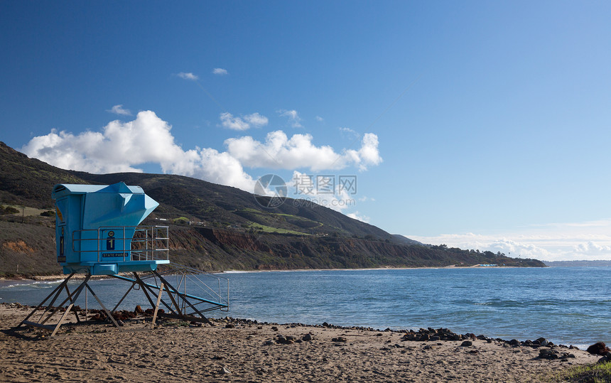 加州沙沙滩上救生员站邮政救援岬角安全沿海小屋蓝色鸟类海浪假期图片