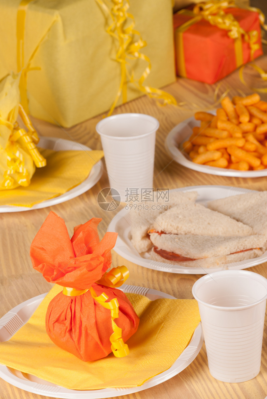 儿童生日表桌子静物乐趣塑料派对盘子食物庆典礼物零食图片