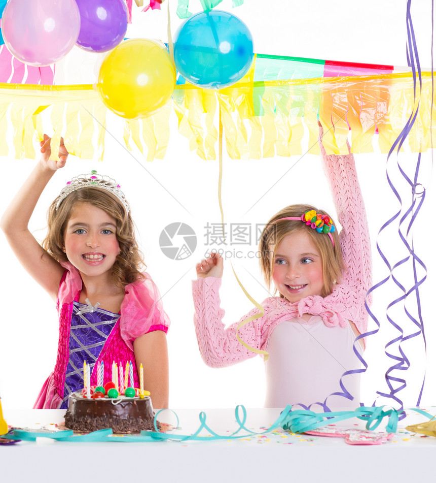 带着气球的生日派对女孩们快乐家庭幸福生日乐趣童年孩子女孩朋友们纸屑享受图片